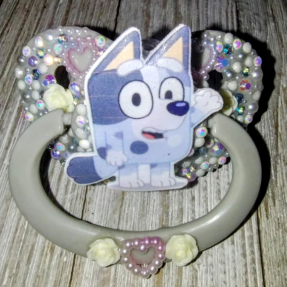 Adult Pacifier - Picture 6 of 8